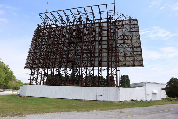 Getty 4 Drive-In Theatre - June 10 2022 Photo